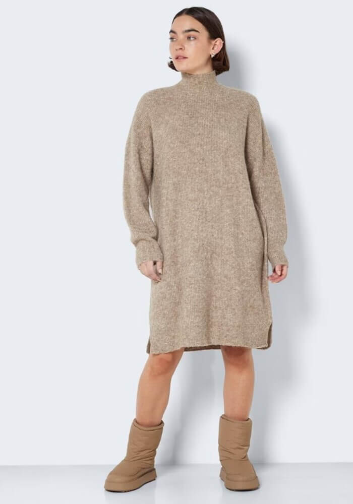 Rochie-pulover cu maneci cazute